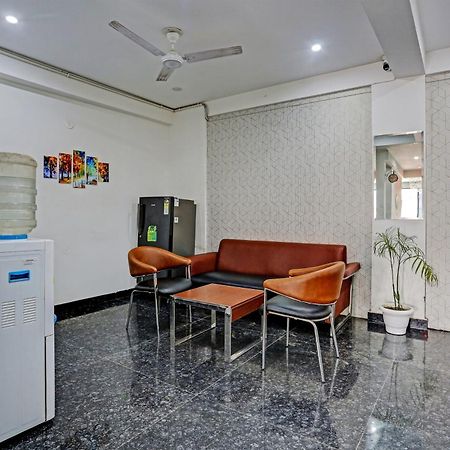 Hotel O Vikrant Residency Gurgaon Dış mekan fotoğraf
