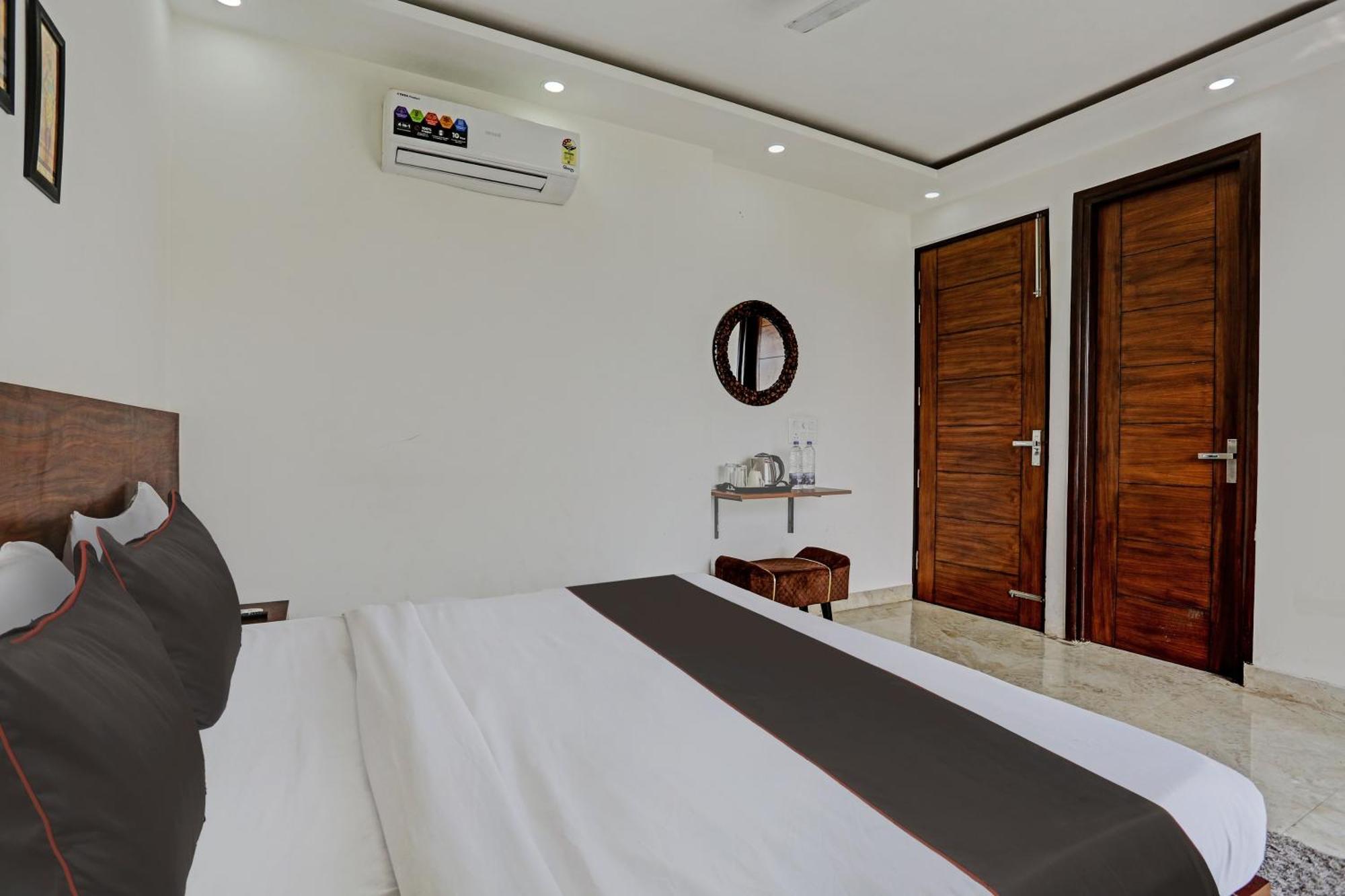 Hotel O Vikrant Residency Gurgaon Dış mekan fotoğraf